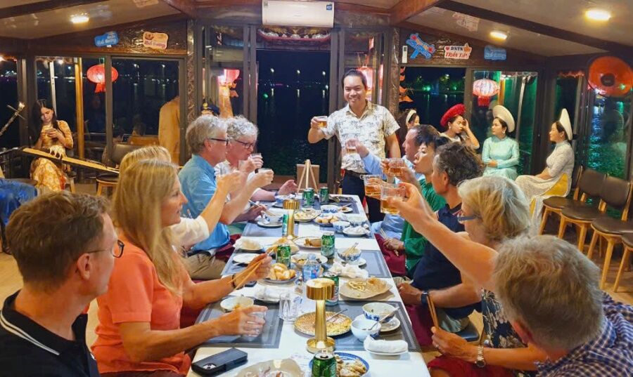 Your first night in Hue – friends made in 5 minutes!
